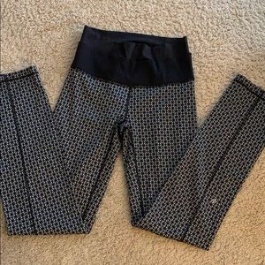 Lululemon high waist pants - good maternity / prenatal option